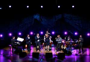 Musiker som sjunger. Utdrag ur filmen.