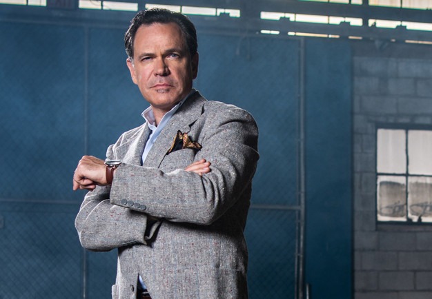 Närbild på man. Fotografi.