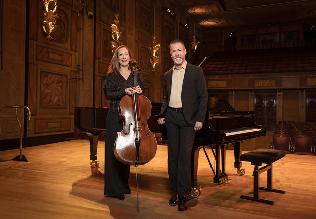 Musiker med instrument. Fotgorafi.